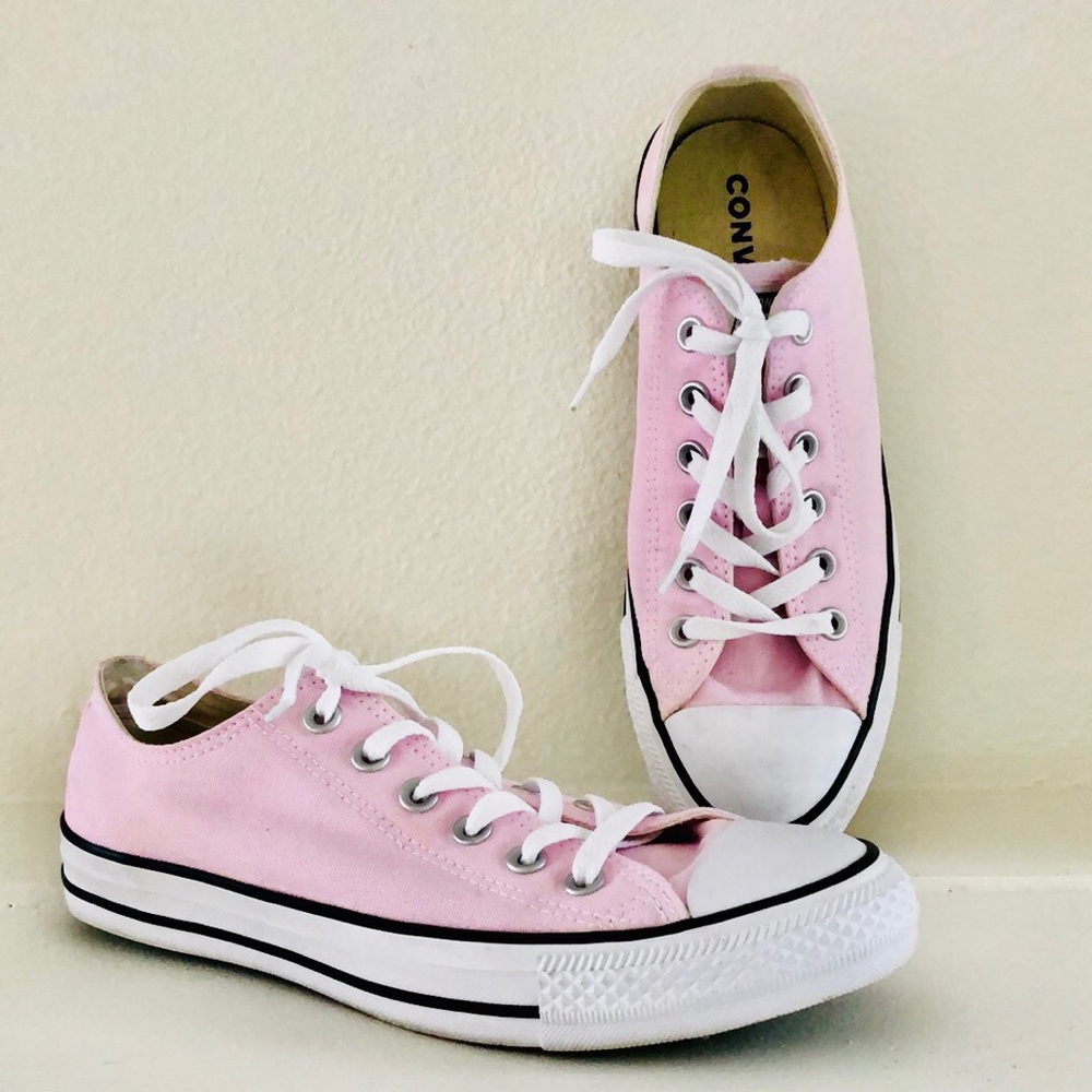 Converse (Pink) Women’s Size 9